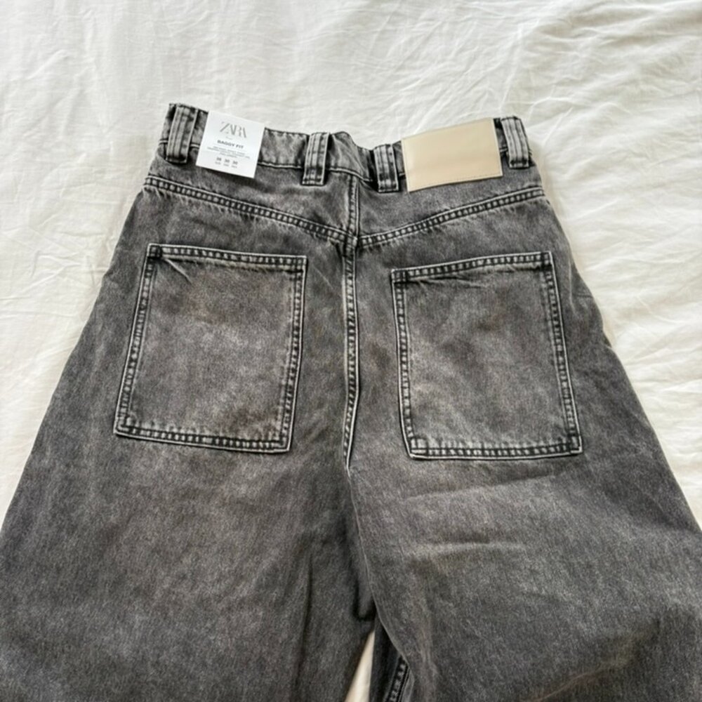 NWT Zara Baggy Fit Size 30 Wide balloon leg